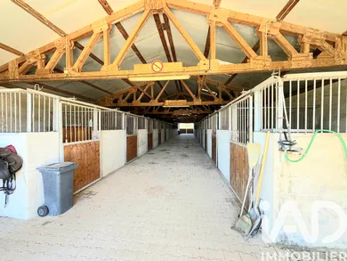 Maison de campagne à Meynes (30840)