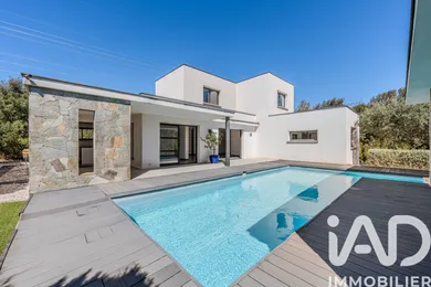 Maison d'architecte à Saint-Gély-du-Fesc (34980)