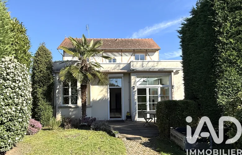 Maison 6 pièces 180 m² · à Compiègne · 180 m² · 599 000 €