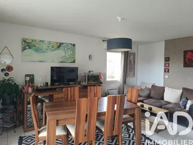 Appartement à Saint-Cyr-sur-Loire (37540)