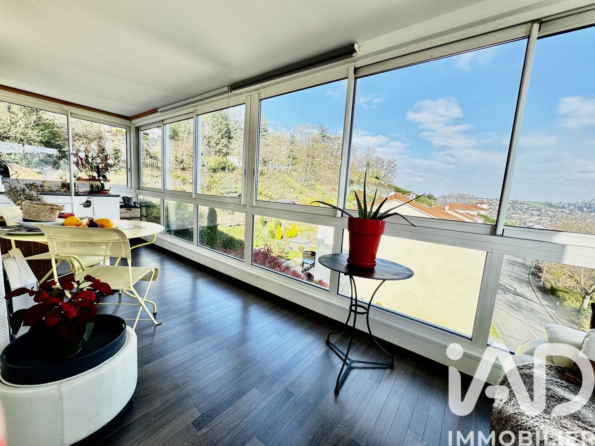 appartement à Saint-Priest-en-Jarez