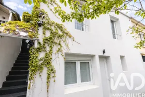Townhouse in Cachan (94230)