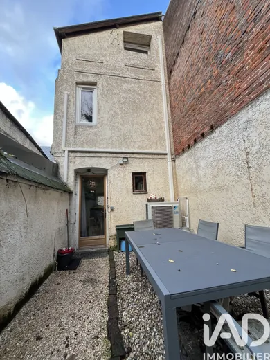 House in Quillebeuf-sur-Seine (27680)