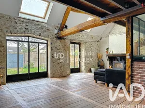 Maison de village à Saint-Martin-de-Bréthencourt (78660)