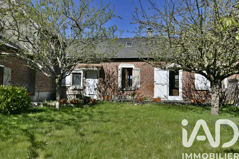 Maison 7 pièces 156 m² · à Bacouël · 156 m² · 219 000 €