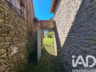 Park home in Césarville-Dossainville (45300)