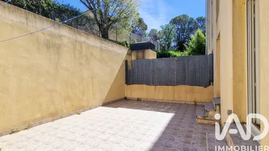 Apartment in Saint-Cyr-sur-Mer (83270)