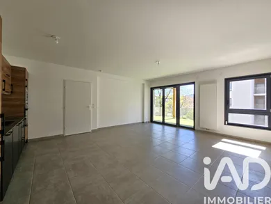 Appartement à Bassens (73000)