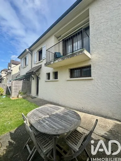 Immeuble à Moret-Loing-et-Orvanne (77250)