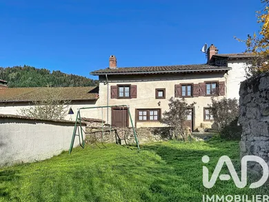 Maison de village à Champétières (63600)