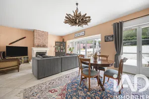 Architectural house in Orgeval (78630)