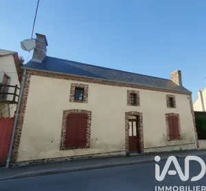Maison de village à Val-d'Étangson (72120)