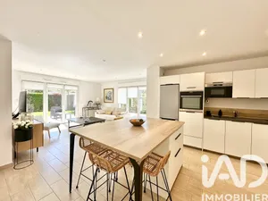 Appartement à Sainte-Geneviève-des-Bois (91700)