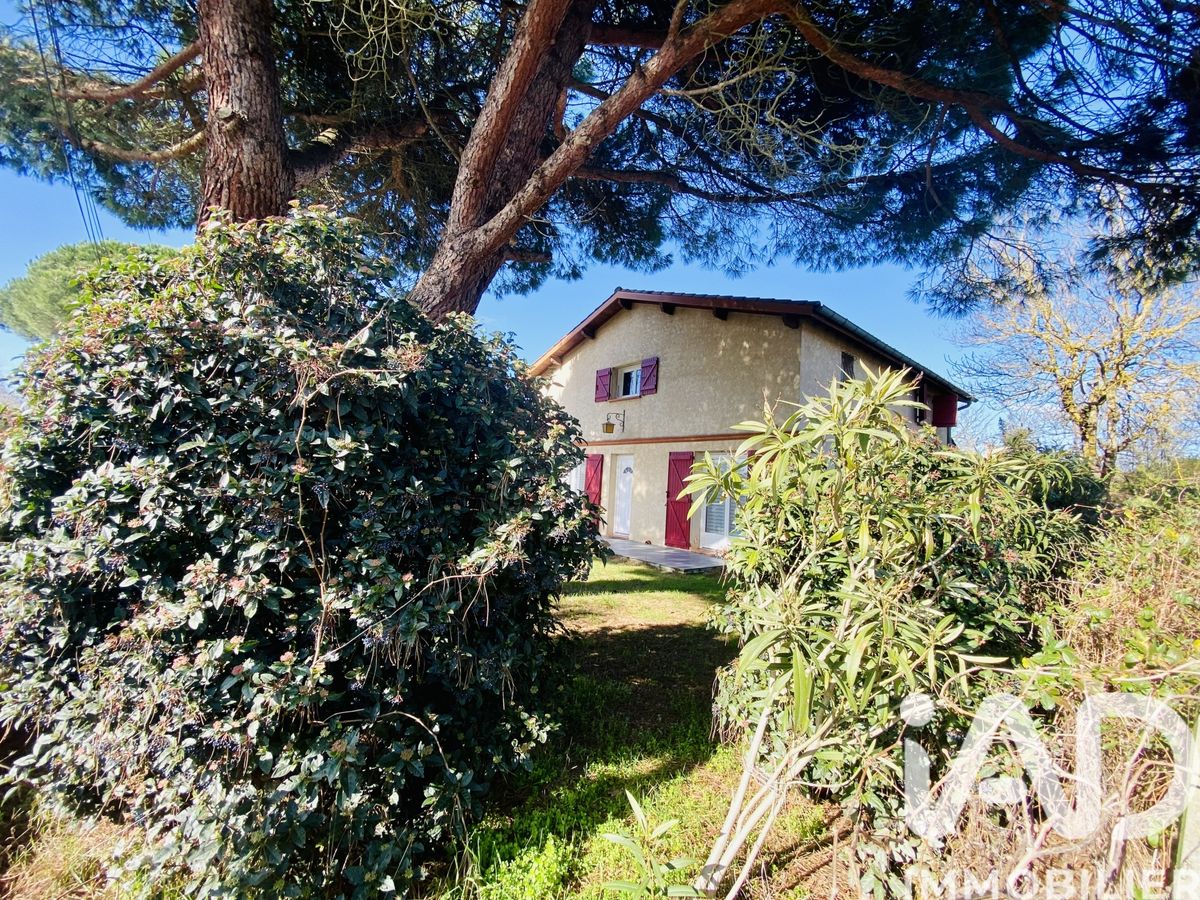 maison à La Salvetat-Saint-Gilles