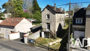 Townhouse in Civray (86400)