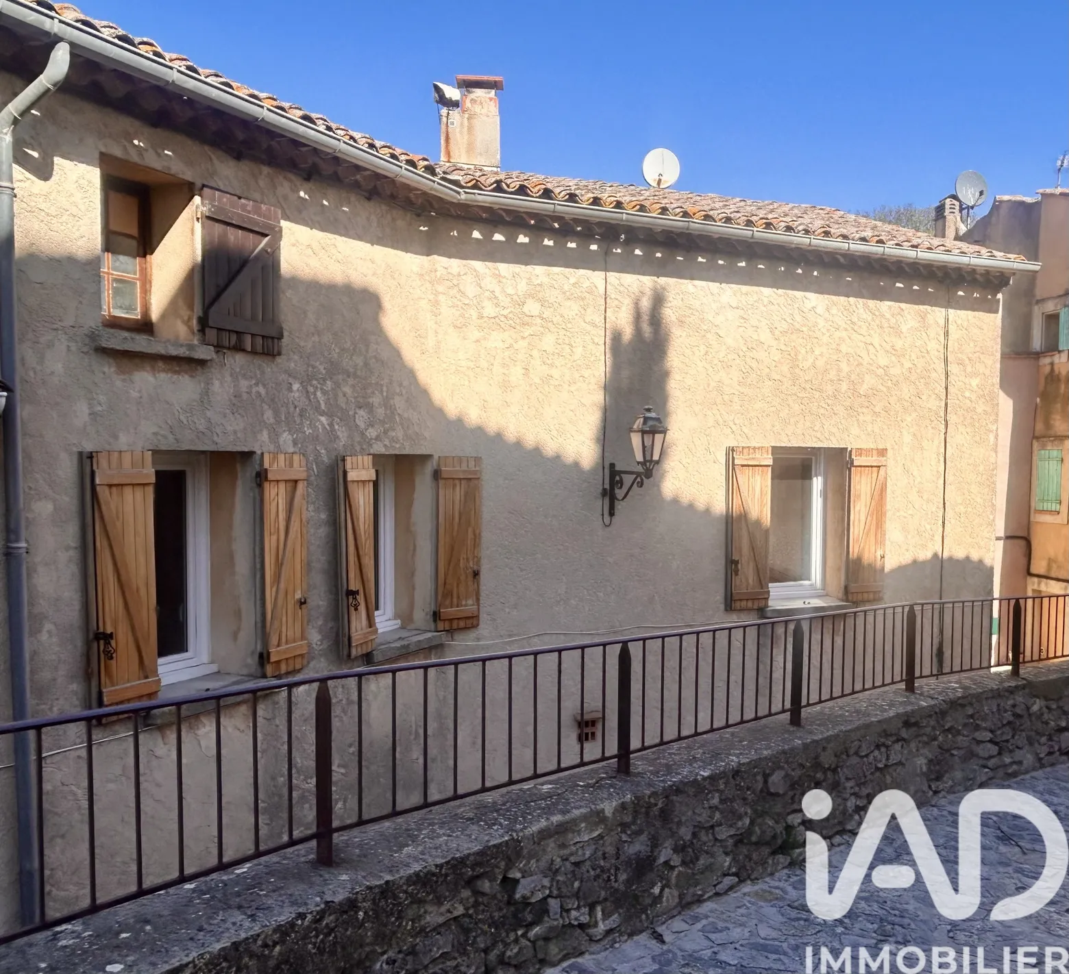 Vente maison à Bras (83149) : maison 6 pièces 115 m² - 1989121 — 2