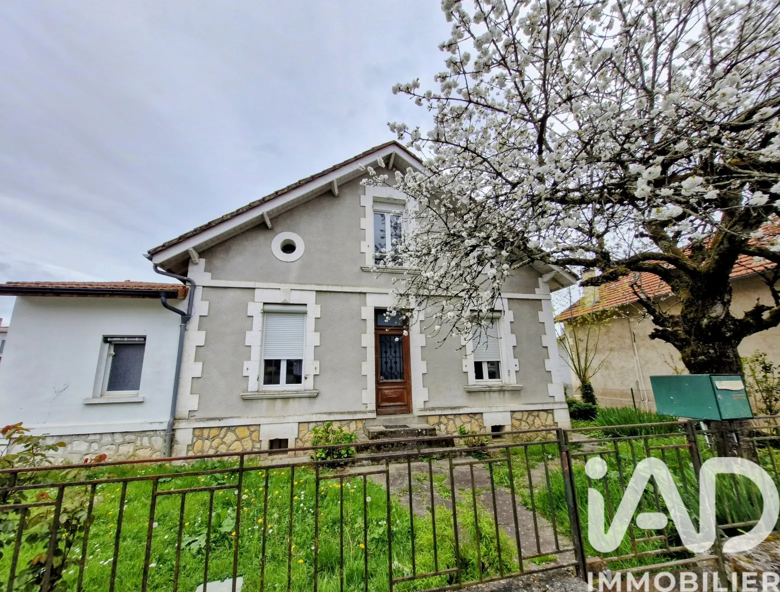 Vente maison à Bergerac (24100) : maison 6 pièces 113 m² — 2