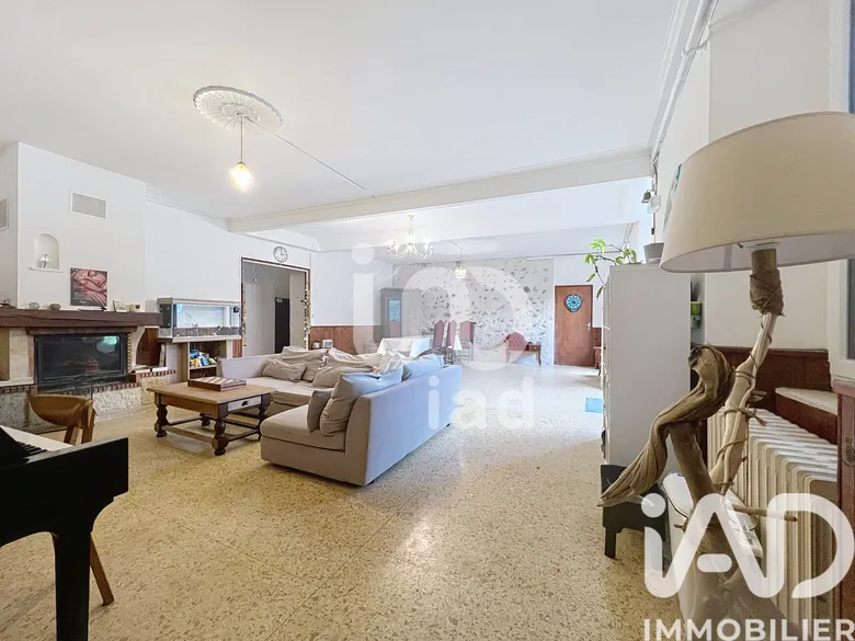 Maison 10 pièces 610 m² · à Ardiège · 610 m² · 490 000 €