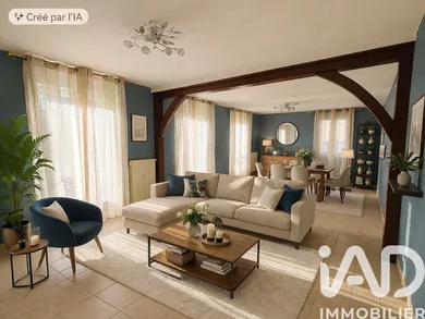 Townhouse in Saulges (53340)