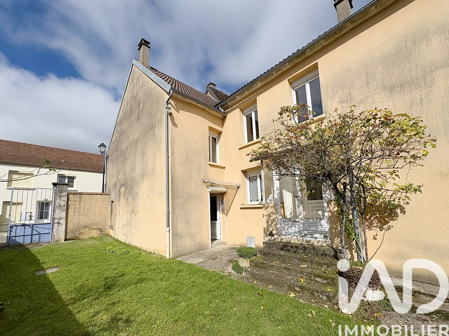 Vente maison à Thury (89520) : maison de village 4 pièces 124 m² — 2