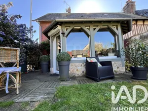 Maison de ville à Pont-l'Évêque (14130)