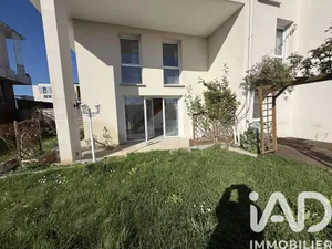 Apartment in Moissy-Cramayel (77550)