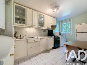 Appartement à Émerainville (77184)