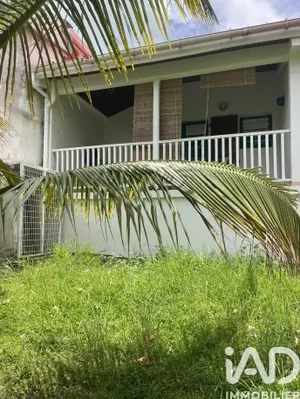 Maison à Sainte-Anne (97227)