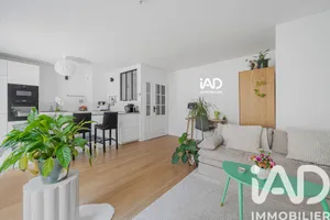 Apartment in Chatou (78400)