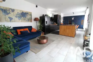 House in Villeneuve-le-Roi (94290)