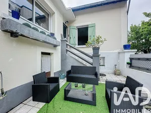 House in Louveciennes (78430)