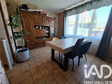 Maison de ville à Mirecourt (88500)