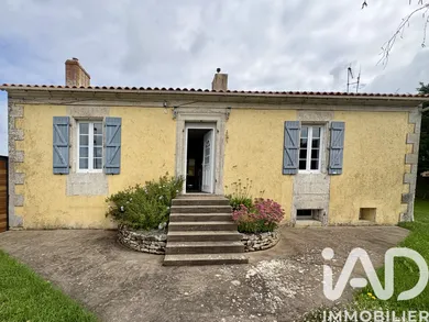 Maison de village à Moreilles (85450)