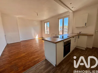 Apartment in Nogent-l'Artaud (02310)
