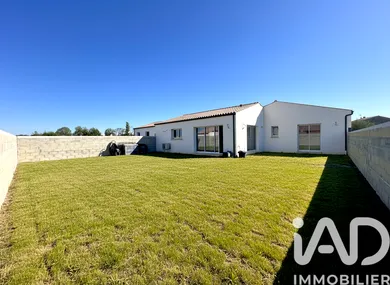 House in Ferrières (17170)