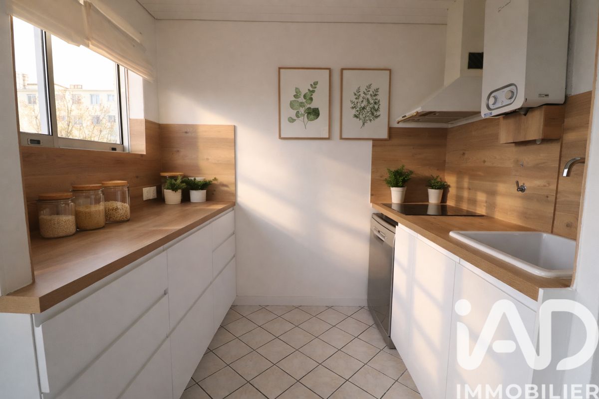 Appartement 4 pièces de 65 m² à Fresnes (94260)