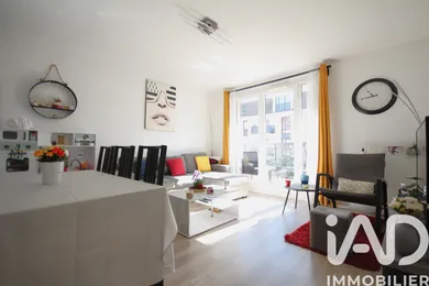 Apartment in Plaisir (78370)