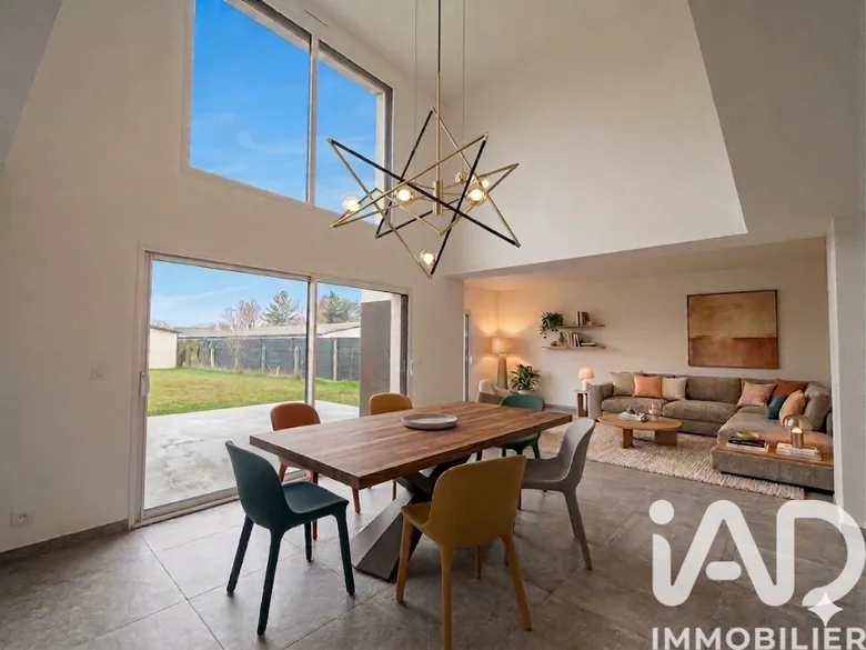 Maison 5 pièces 149 m² · à Écouflant · 149 m² · 445 000 €