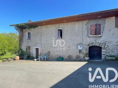 Village house in Betton-Bettonet (73390)