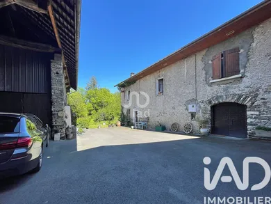 Village house in Betton-Bettonet (73390)