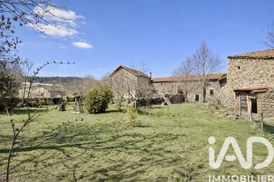 Maison de campagne à Saint-Privat-d'Allier (43580)