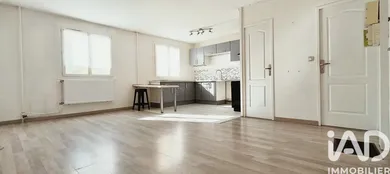 Apartment in Reims (51100)