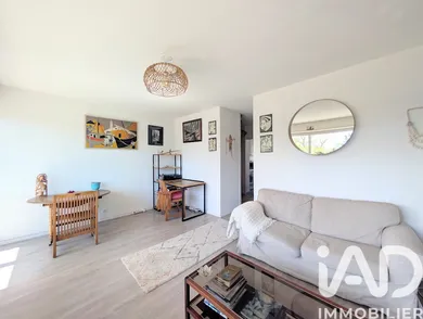 Apartment in Bordeaux (33200)