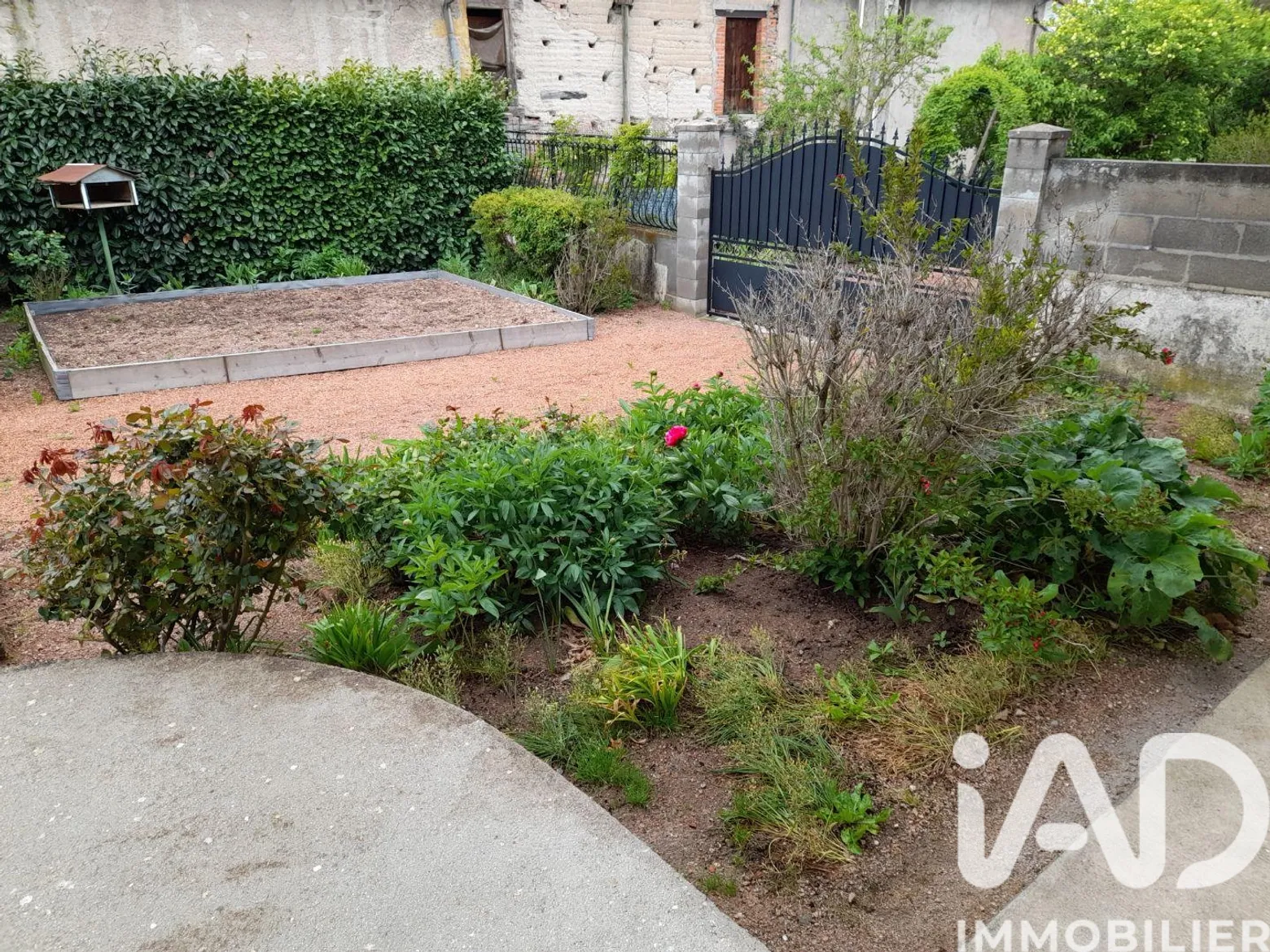 Vente maison à Urbise (42310) : maison de campagne 2 pièces 73 m² — 2