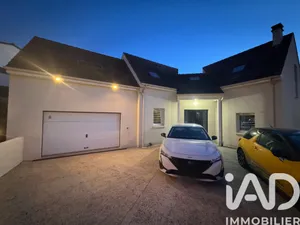 Architectural house in La Norville (91290)