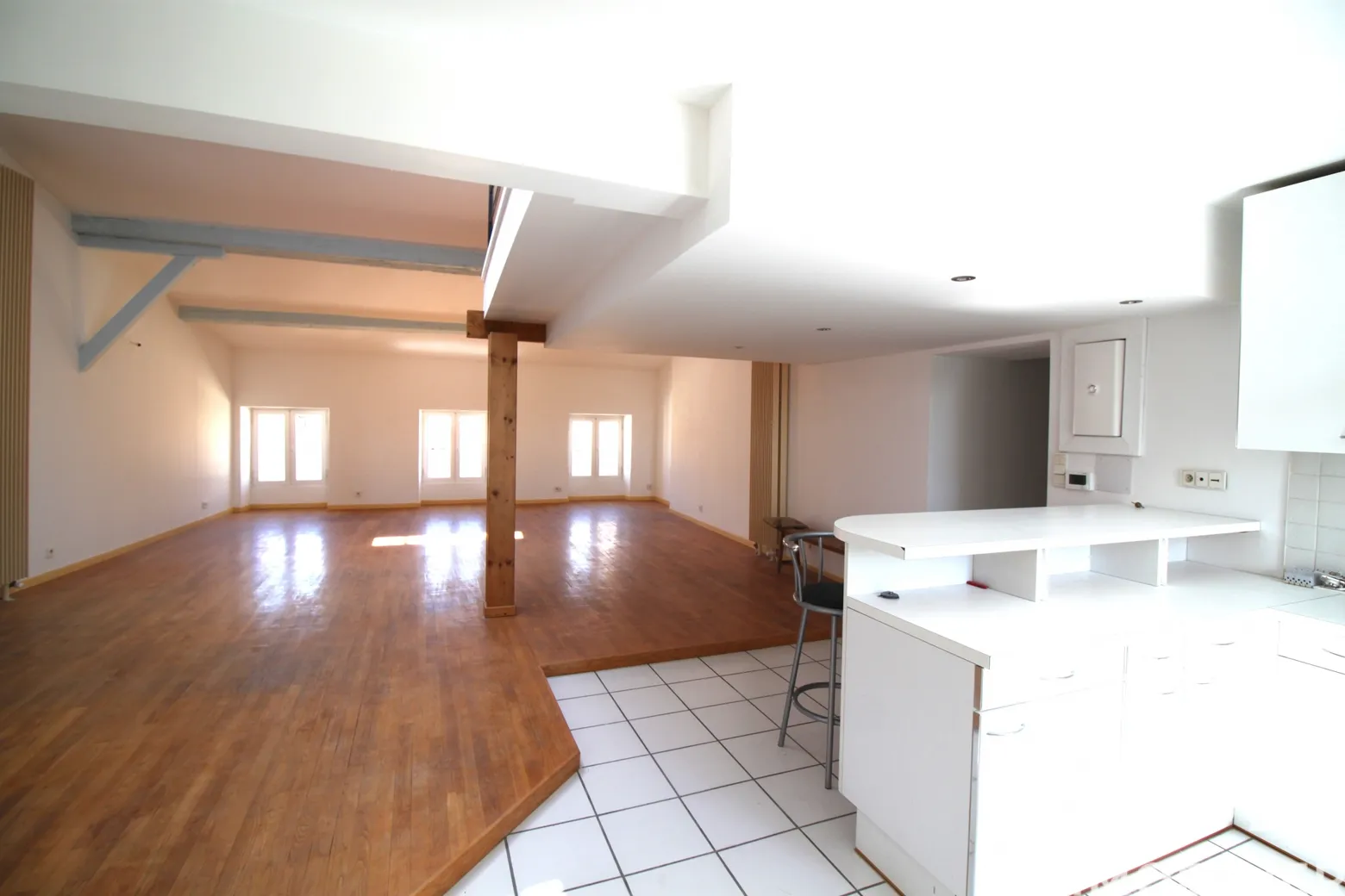Vente appartement à Montélimar (26200) : appartement 4 pièces 118 m² - 1992984 — 2