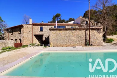 Domaine à entrechaux (84340)