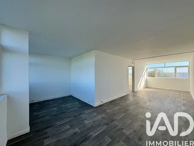 Appartement à Évry (91000)