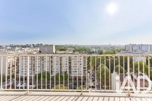 Apartment in Saint-Denis (93200)