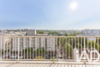 Apartment in Saint-Denis (93200)